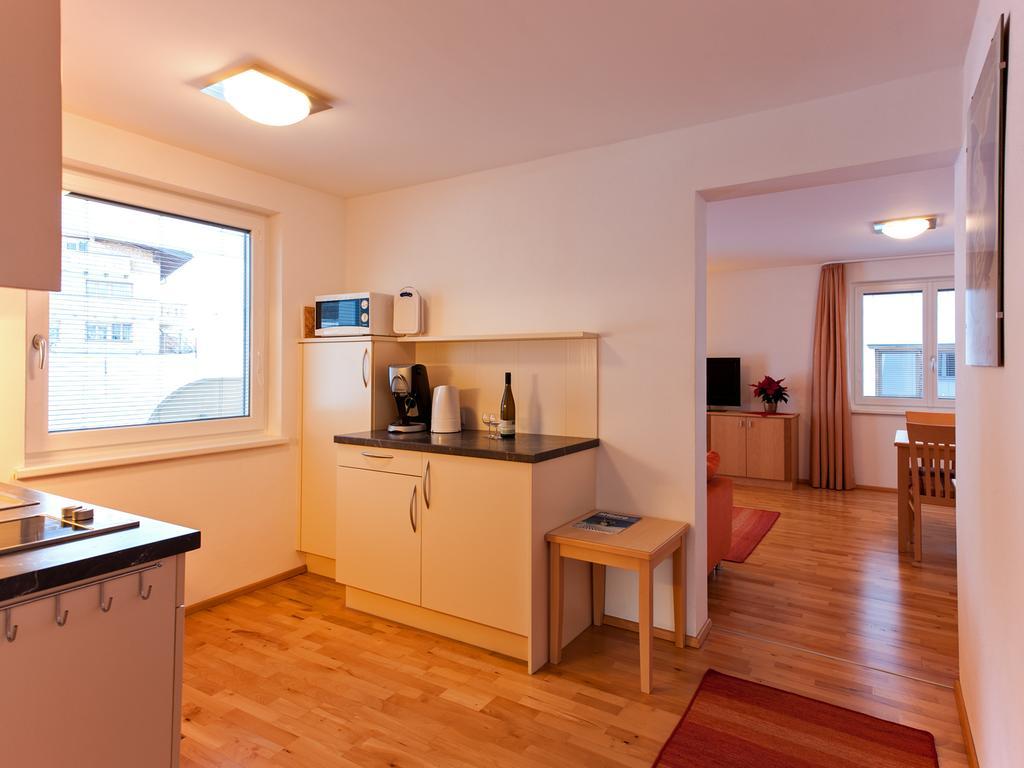 Haus Sebastian Apartment Lech am Arlberg Room photo